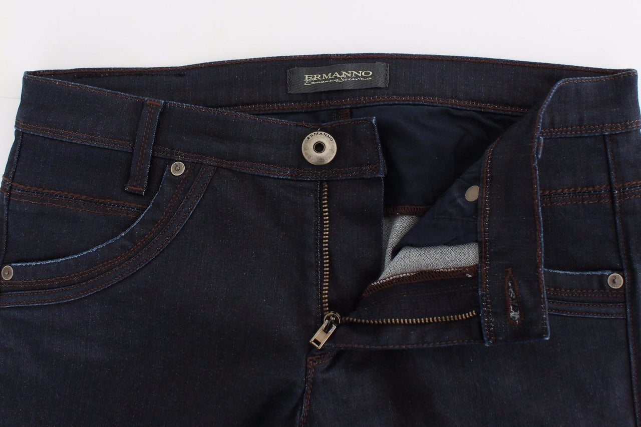 Chic Dark Blue Slim Jeans for Elegant Style