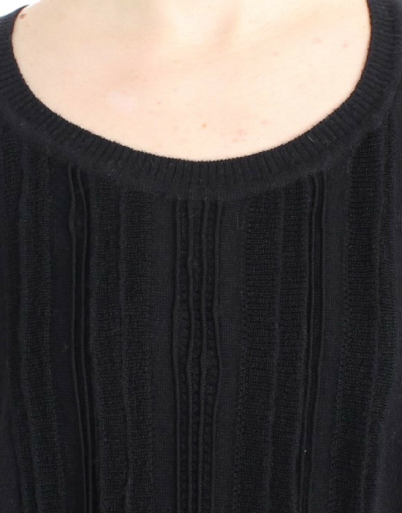 Elegant Short Sleeved Black Jumper