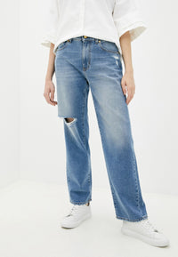 Thumbnail for Chic Distressed Love Moschino Jeans