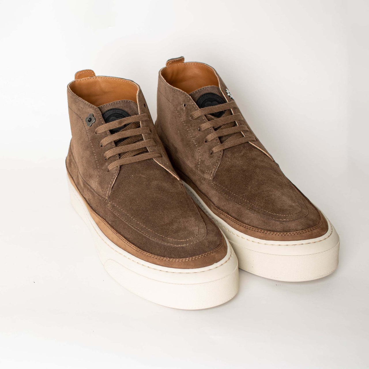 Elegant Suede Leather Sneakers in Brown